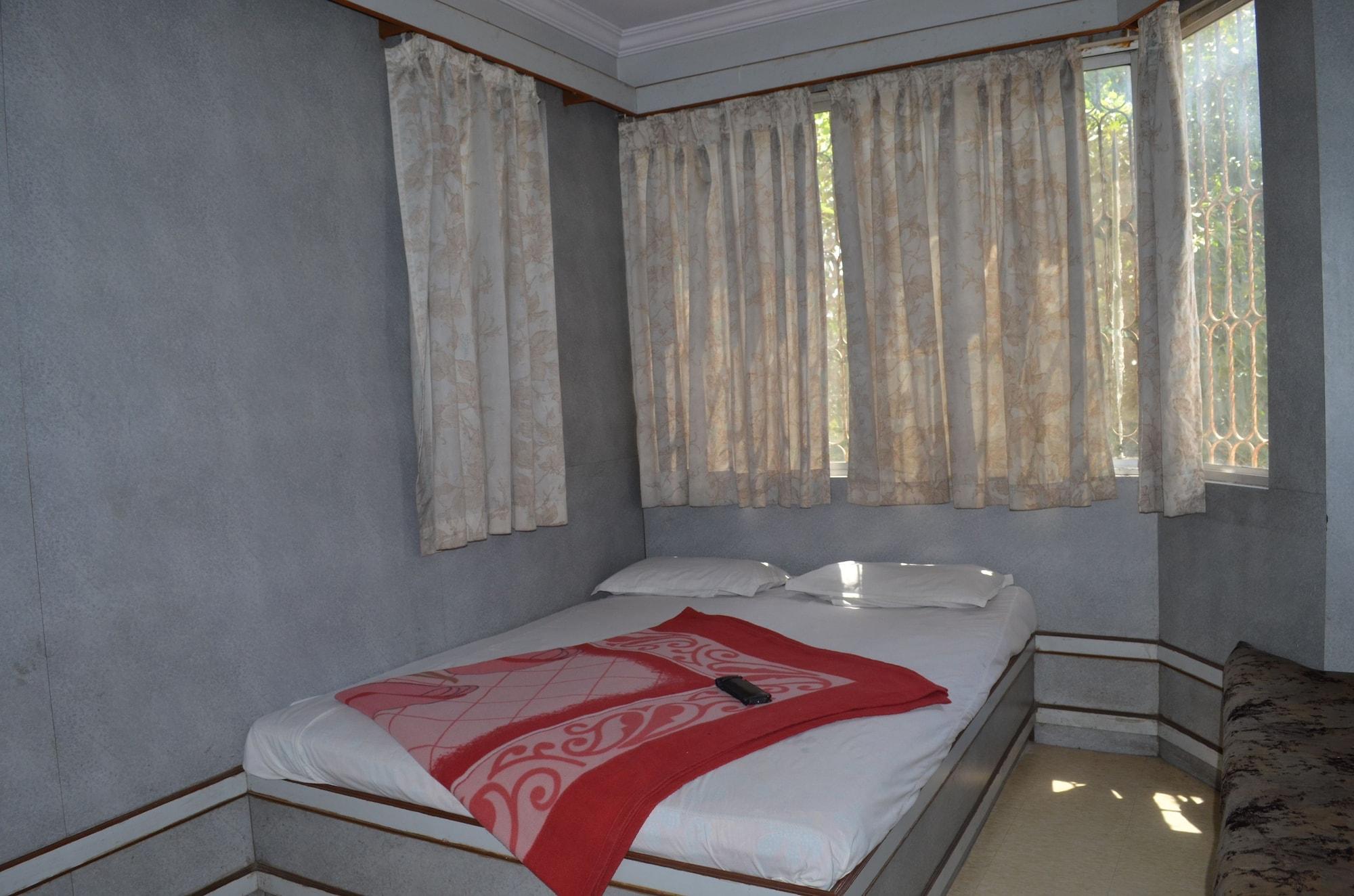 Hotel T.A.P. Paradise Bangalore Esterno foto