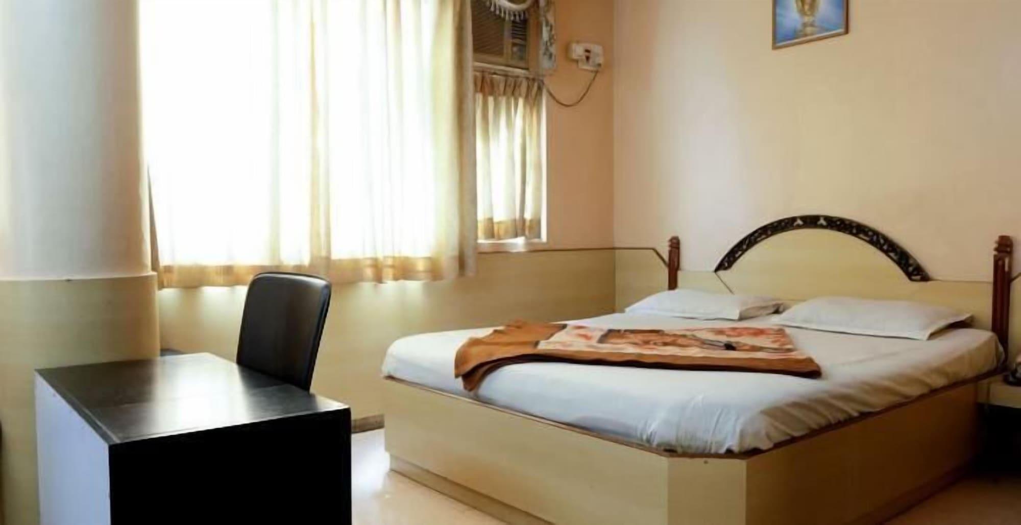 Hotel T.A.P. Paradise Bangalore Esterno foto