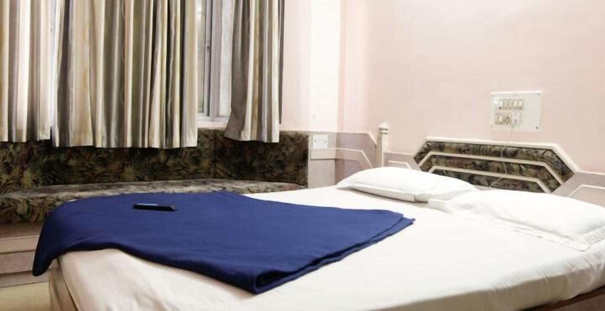 Hotel T.A.P. Paradise Bangalore Esterno foto
