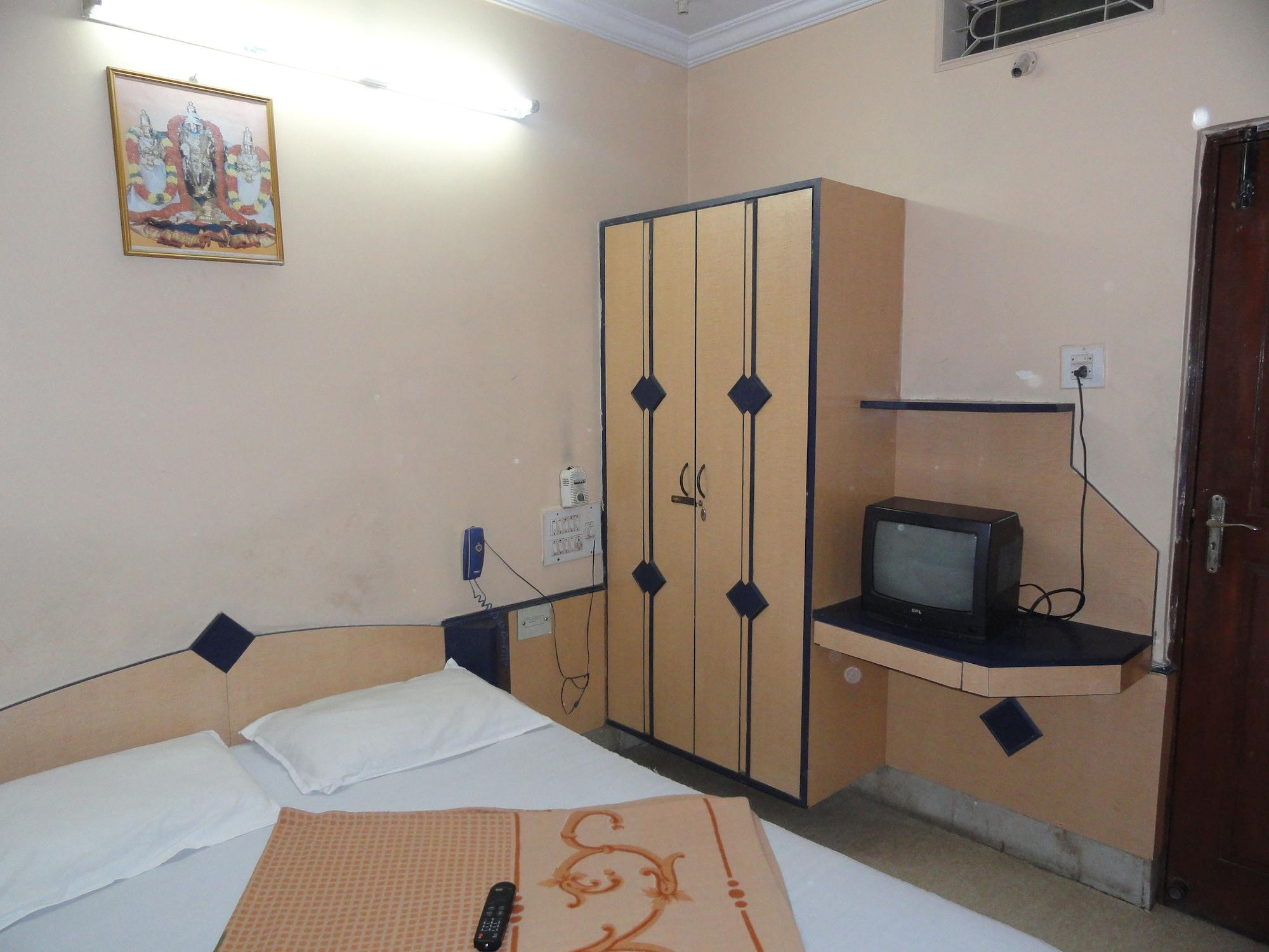 Hotel T.A.P. Paradise Bangalore Esterno foto